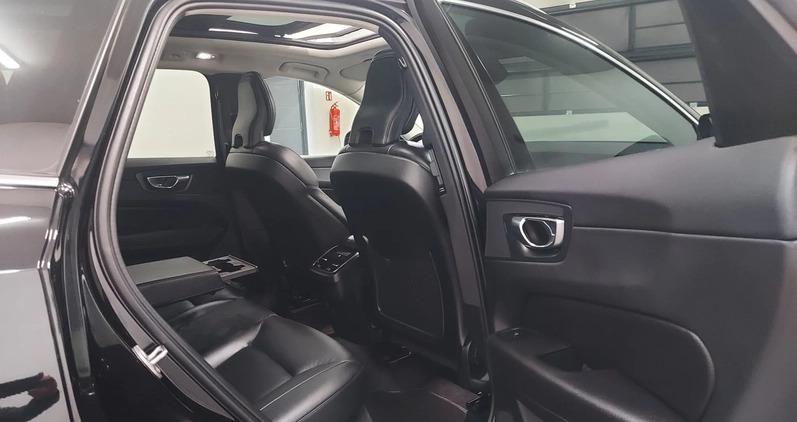 Volvo XC 60 cena 187900 przebieg: 32564, rok produkcji 2023 z Aleksandrów Łódzki małe 529